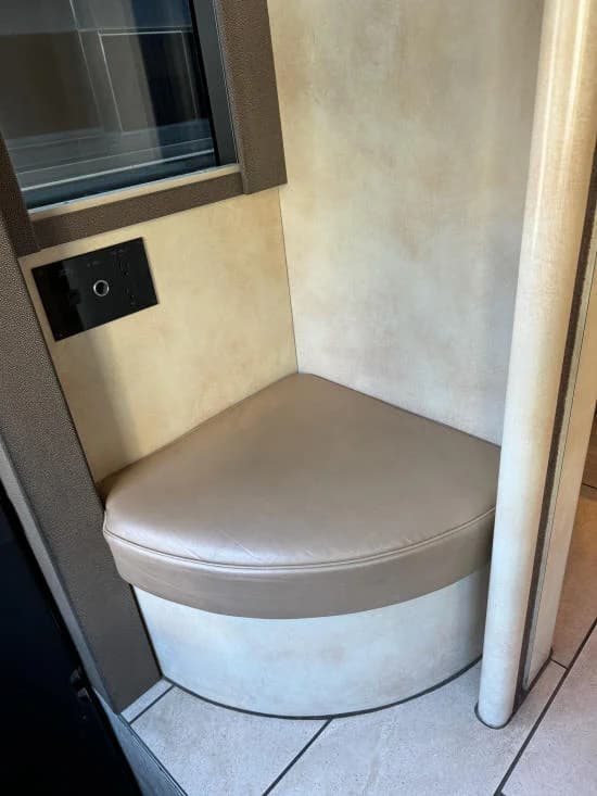 2013 Prevost X3 Star Motorcoach - Image 12