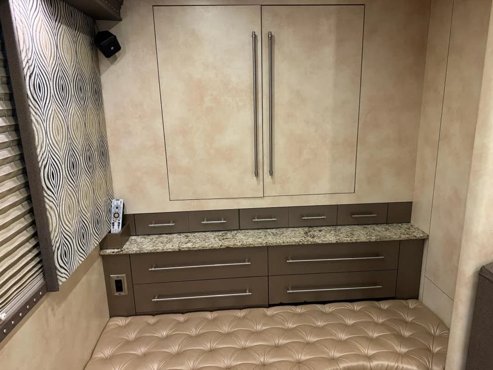 2013 Prevost X3 Star Motorcoach - Image 23