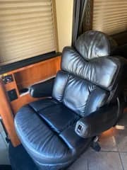 2011 Prevost (NFI) XLII bus