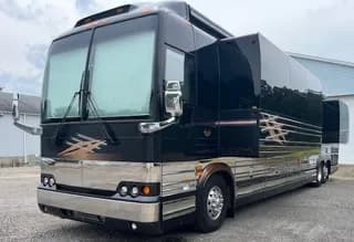 2006 Prevost (NFI) XLII bus