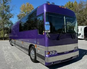 2001 Prevost (NFI) XLII bus