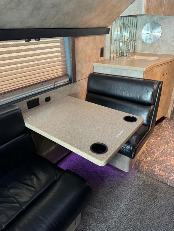 2001 Prevost XLII Sleeper Motorcoach - Image 13
