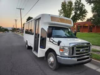 2017 Ford E450 bus