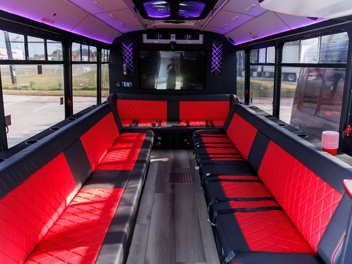2012 Ford F550 Champion Limo Bus - Image 5