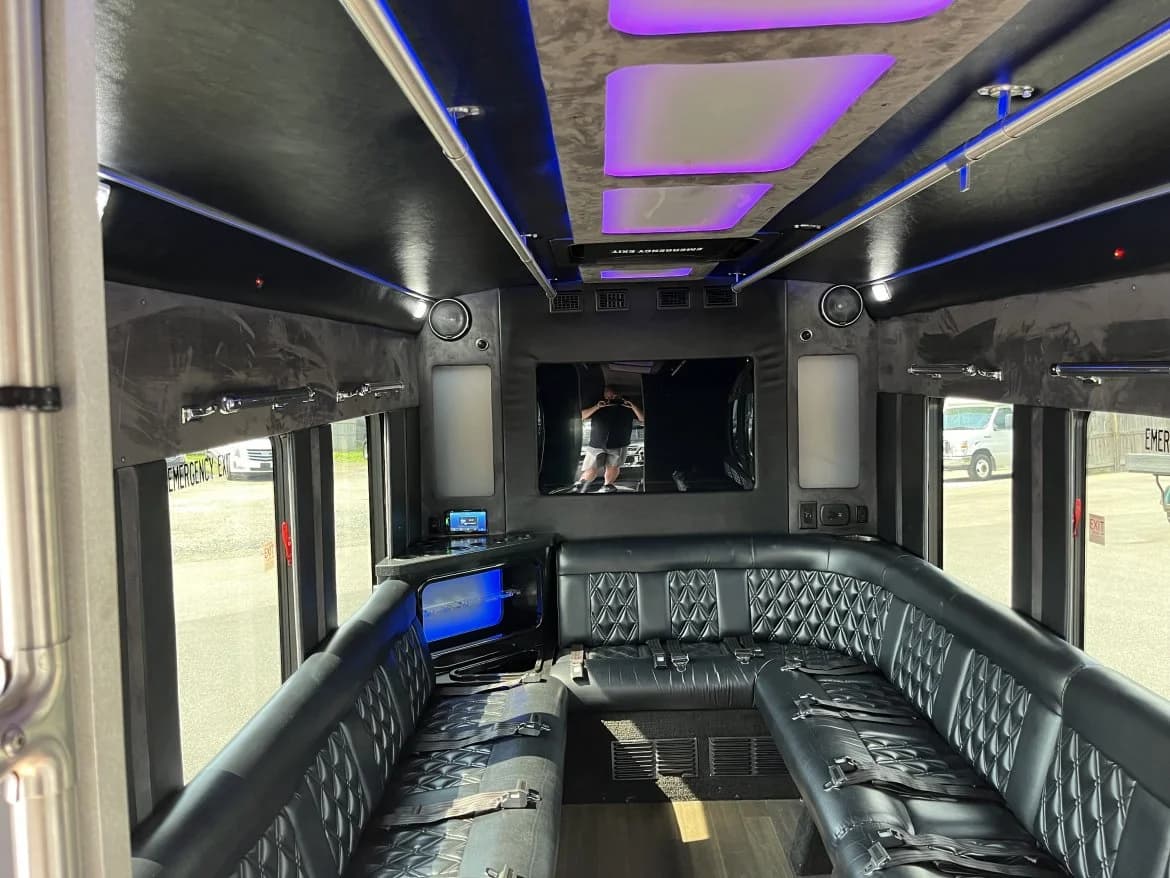 2017 Ford Transit Limo Bus - Image 5