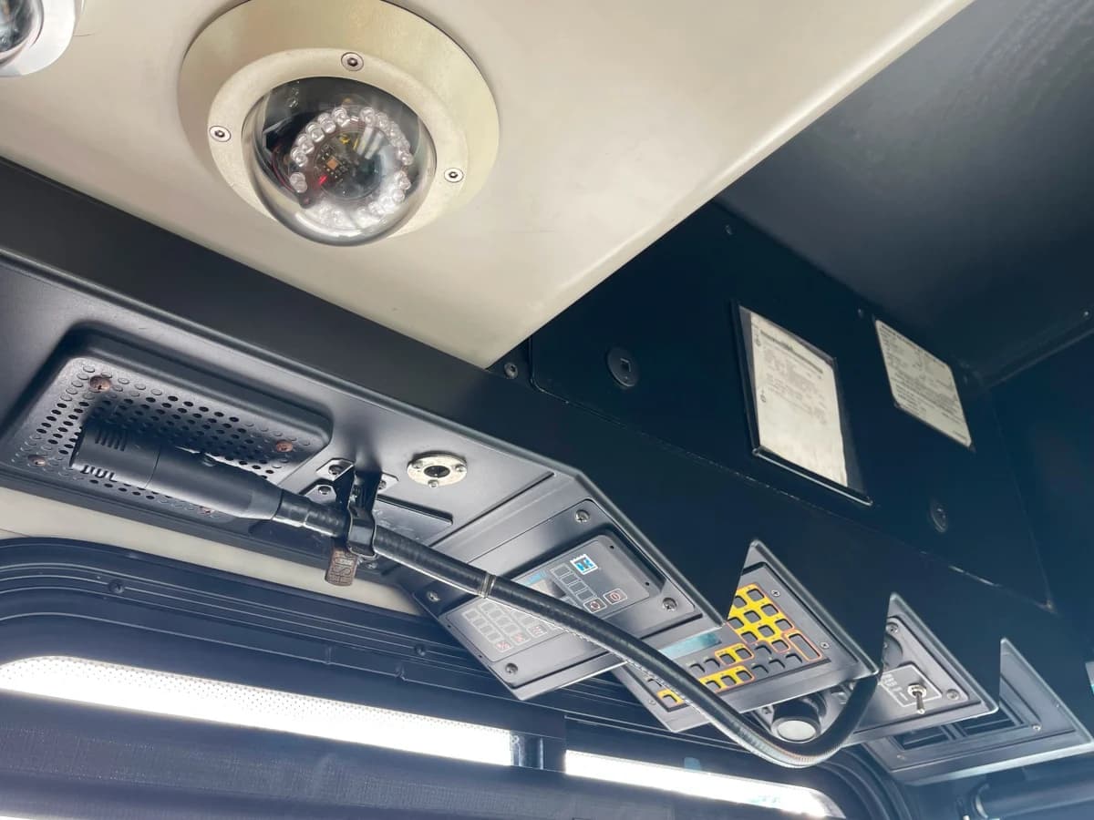 2010 Gillig Low Floor ADA Transit Bus - Image 16