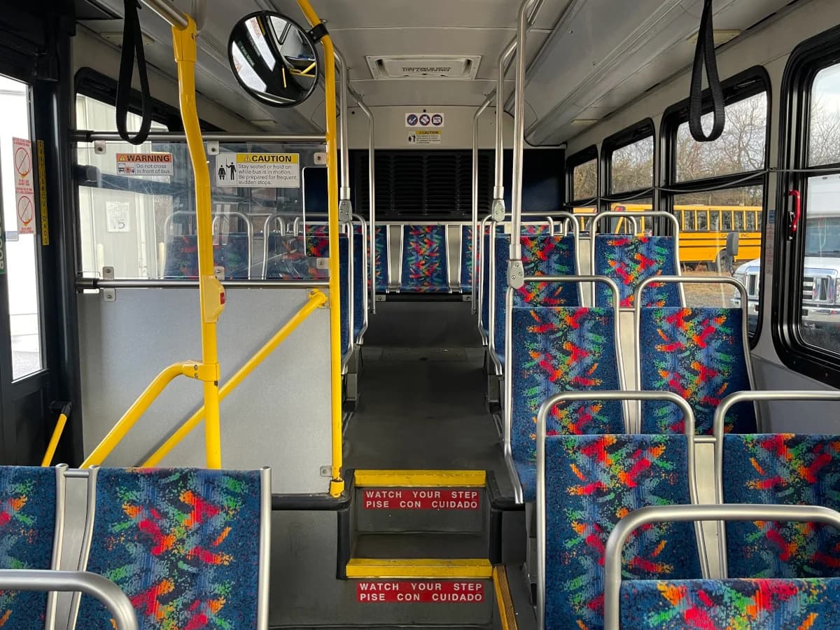 2010 Gillig Low Floor ADA Transit Bus - Image 20