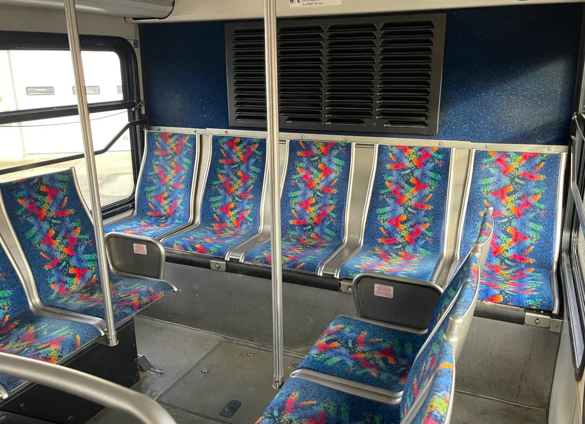 2010 Gillig Low Floor ADA Transit Bus - Image 21