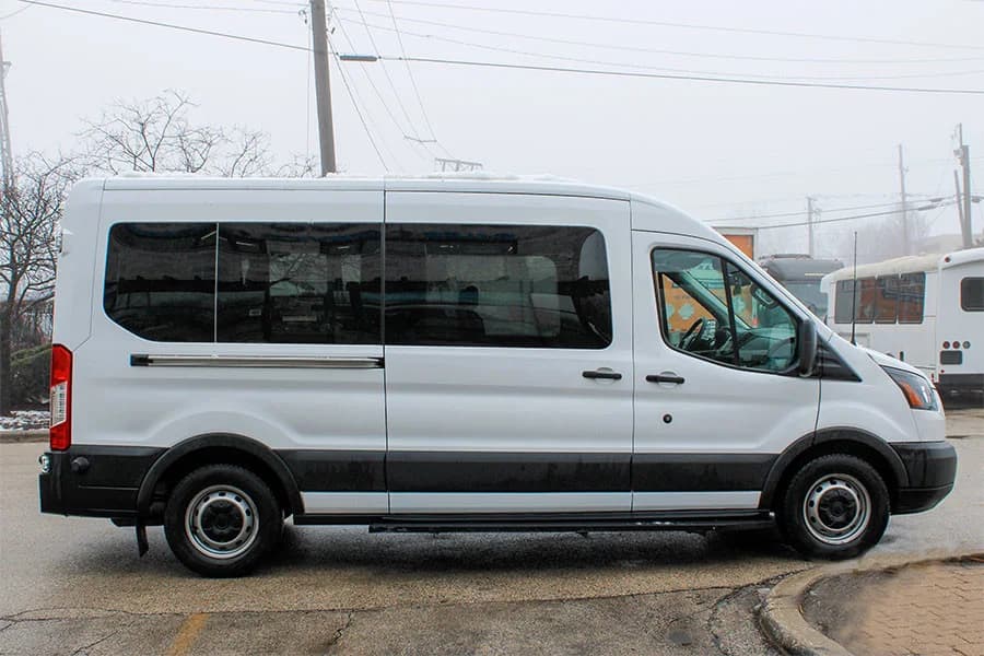 2017 Ford Transit Passenger Van - Image 4