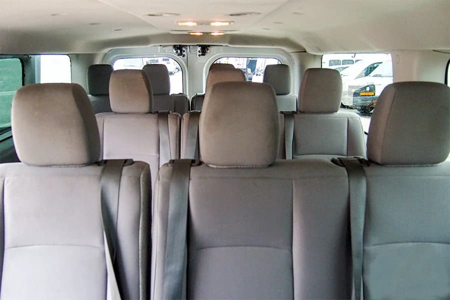 2017 Nissan NV 3500 HD Passenger Van - Image 7