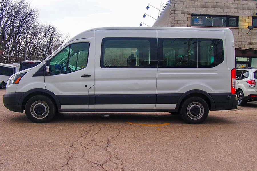 2015 Ford Transit Passenger Van - Image 4