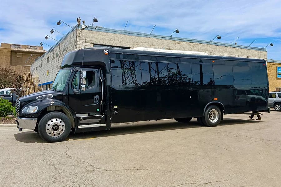 2014 Freightliner M2 Mid Size Bus - Image 1