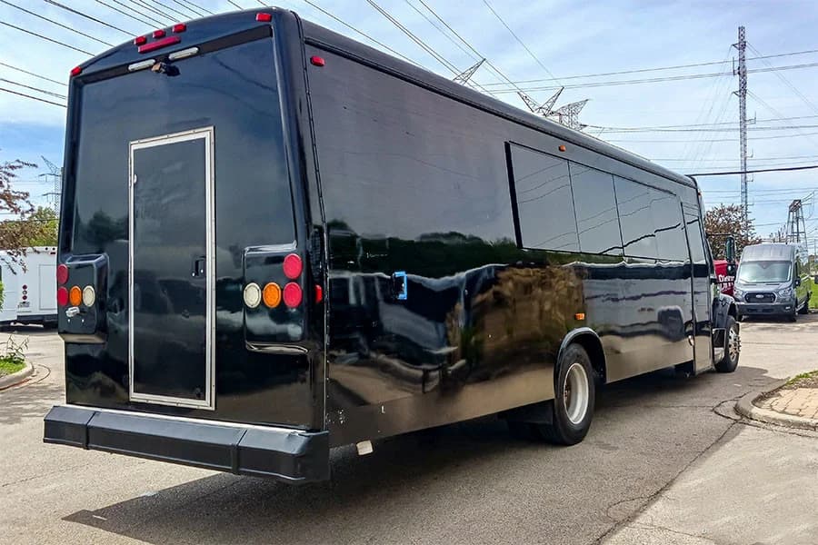 2014 Freightliner M2 Mid Size Bus - Image 2