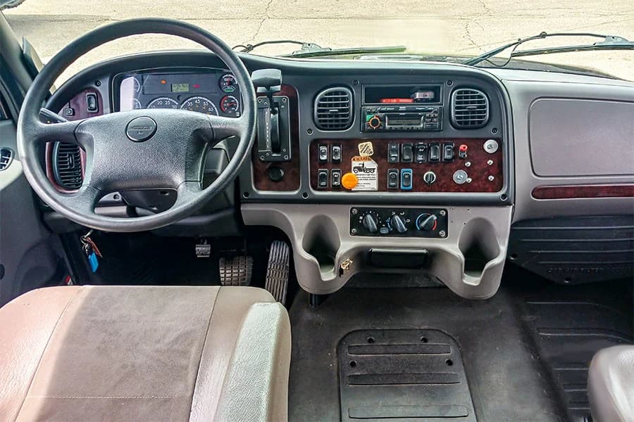 2014 Freightliner M2 Mid Size Bus - Image 5