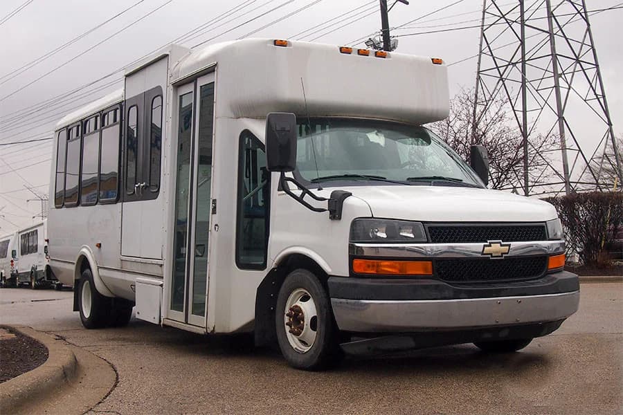2014 Chevrolet 4500 Eldorado Aerotech Shuttle Bus - Image 4
