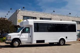 2012 Ford E450 bus