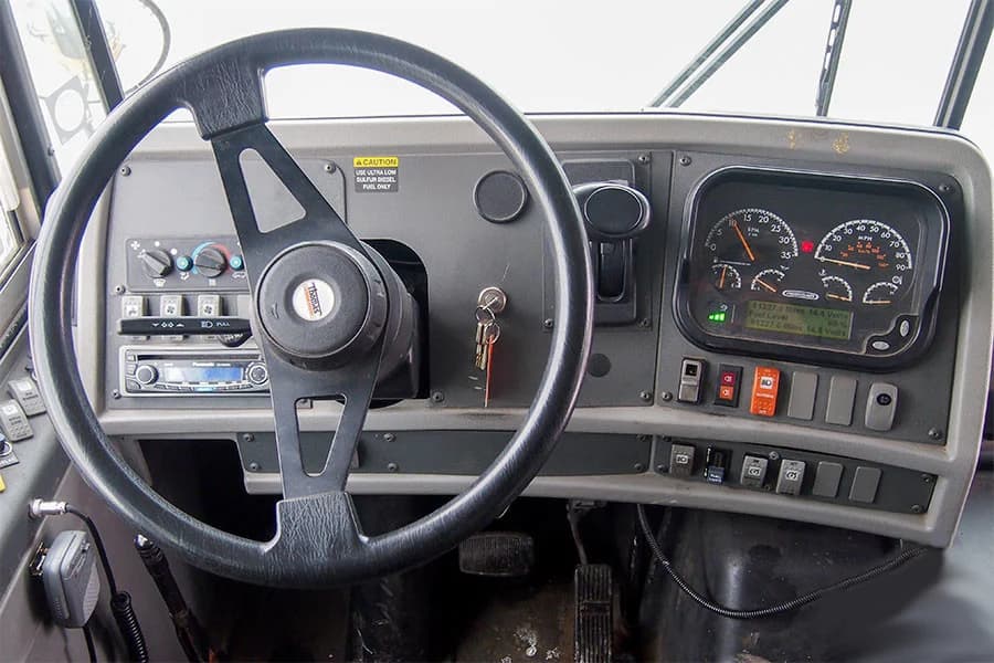 2011 Thomas Saf-T-Liner FE School Bus - Image 6