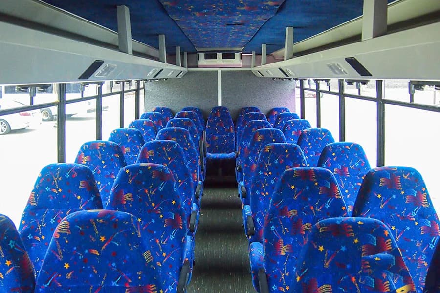 2004 Chevrolet 5500 Federal Coach Limo Bus  - Image 8