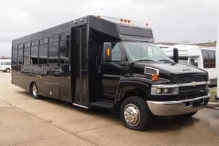 2004 Chevrolet 5500 bus