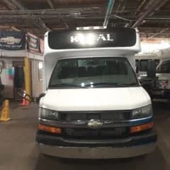 2014 Chevrolet Minibus - Image 4