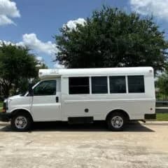 2006 Chevrolet 3500 bus