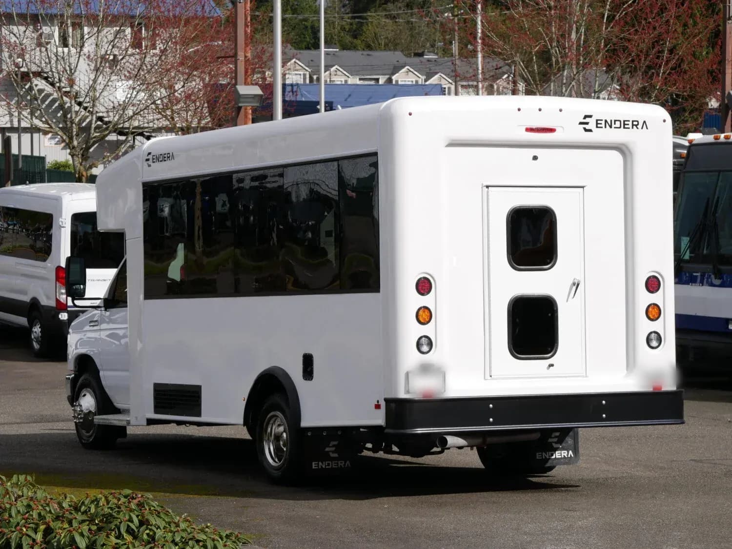 2024 Ford Endera Shuttle Bus - Image 4