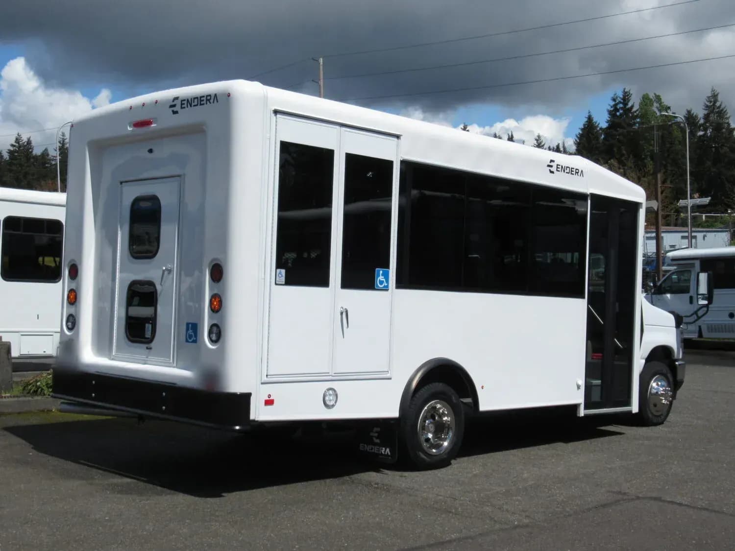 2024 Ford Endera Shuttle Bus - Image 3