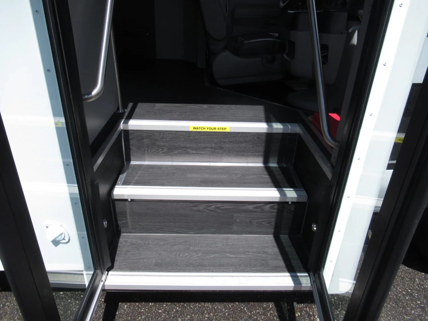 2024 Ford Endera Shuttle Bus - Image 12