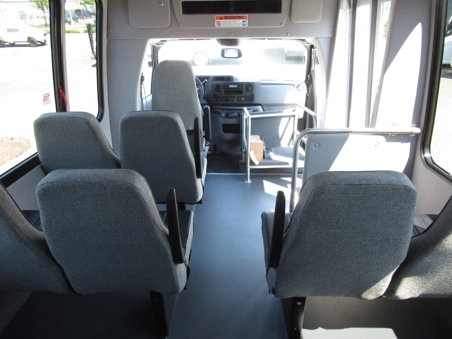 2024 Chevrolet Starcraft Starquest Shuttle Bus - Image 7