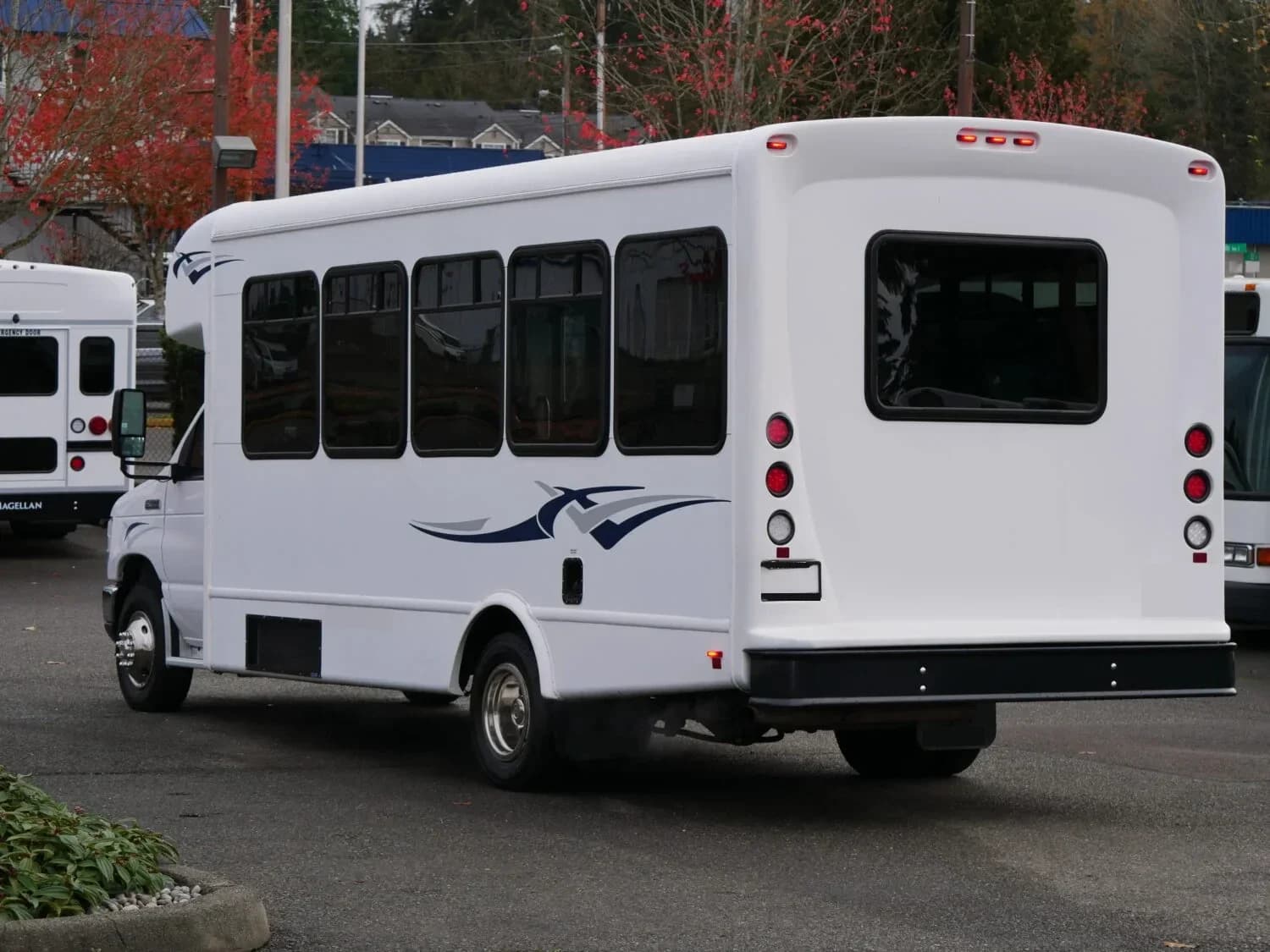 2018 Ford E450 Starcraft Allstar Shuttle Bus - Image 4