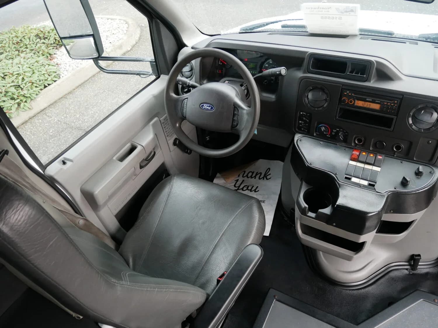 2018 Ford E450 Starcraft Allstar Shuttle Bus - Image 5