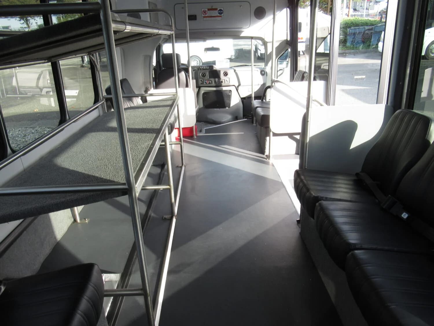 2018 Ford E450 Eldorado Shuttle Bus - Image 11