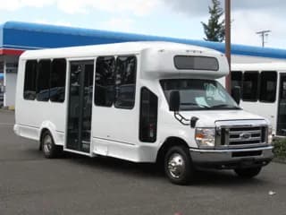 2018 Ford E450 bus