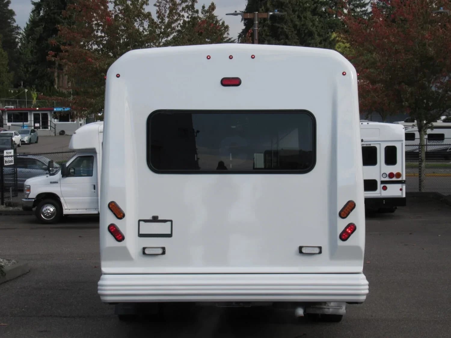 2018 Ford E450 Eldorado Shuttle Bus - Image 7