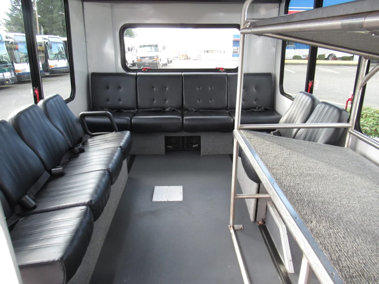2018 Ford E450 Eldorado Shuttle Bus - Image 5