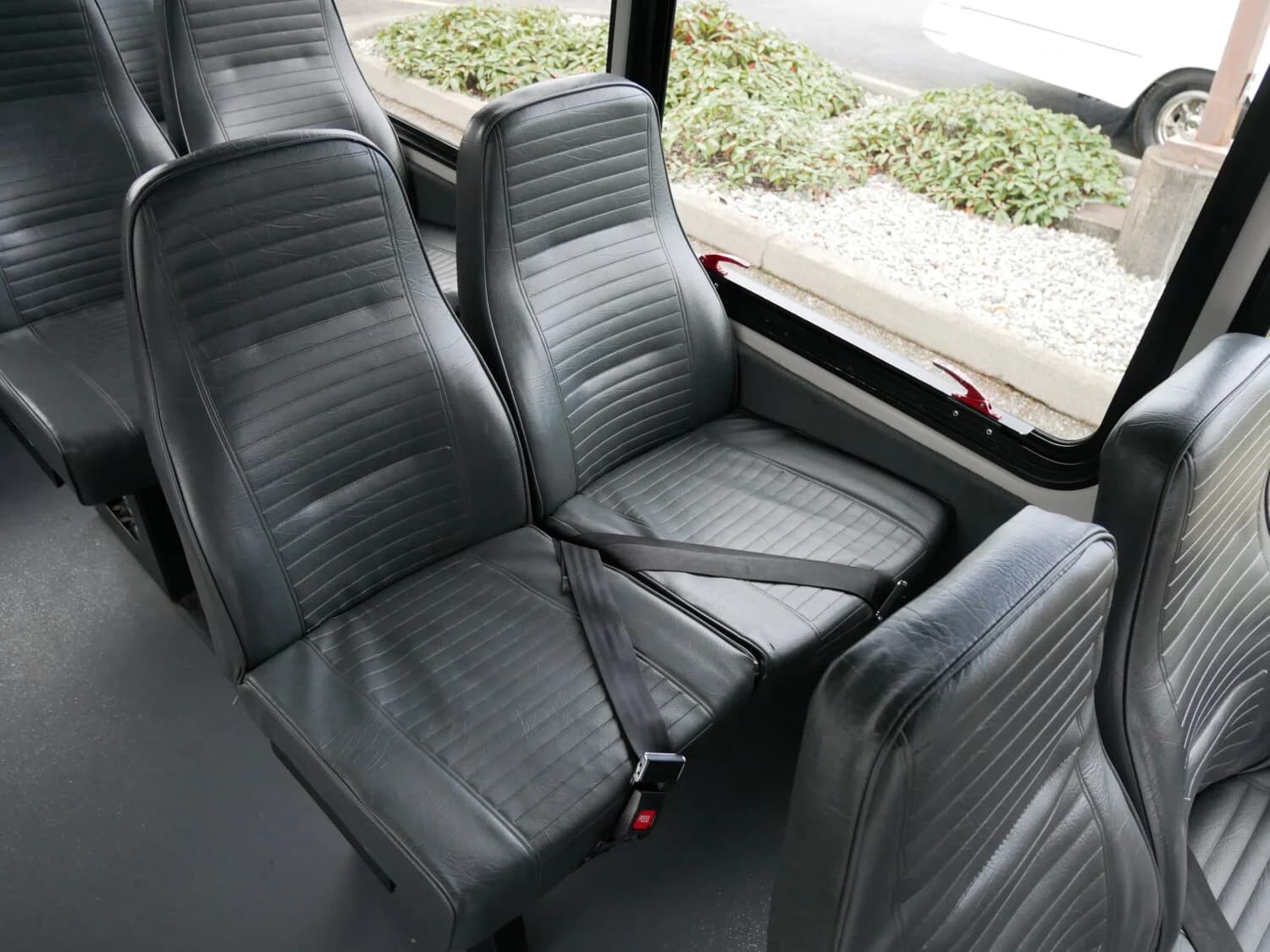 2016 Ford Transit Starlite Non CDL Shuttle Bus - Image 8