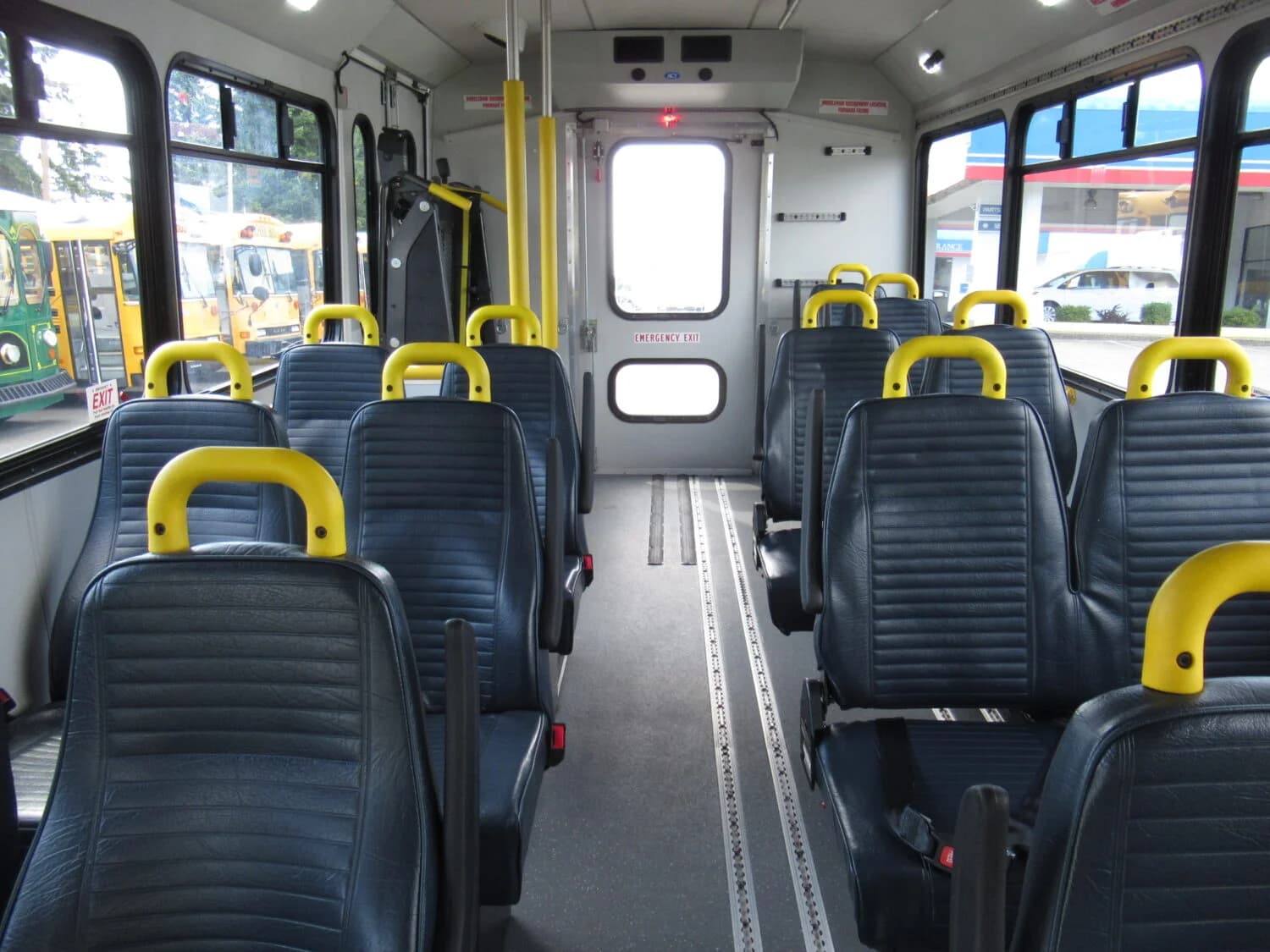 2016 Chevy Titan II Glaval Shuttle Bus - Image 8