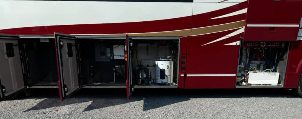 2015 Prevost H3-45 Motorcoach - Image 28