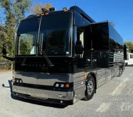 2011 Prevost (NFI) XLII bus