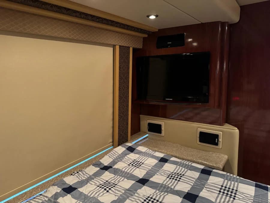 2011 Prevost XLII Motorcoach Conversion - Image 27