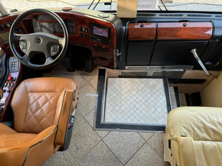 2011 Prevost XLII Motorcoach Conversion - Image 5