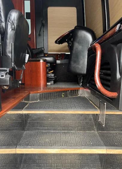 2006 Prevost XLII Motorcoach Conversion - Image 13