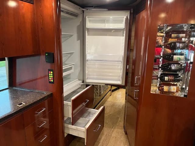 2006 Prevost XLII Motorcoach Conversion - Image 26