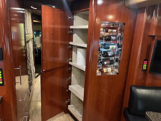 2006 Prevost XLII Motorcoach Conversion - Image 28