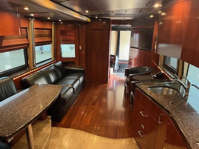 2006 Prevost XLII Motorcoach Conversion - Image 29