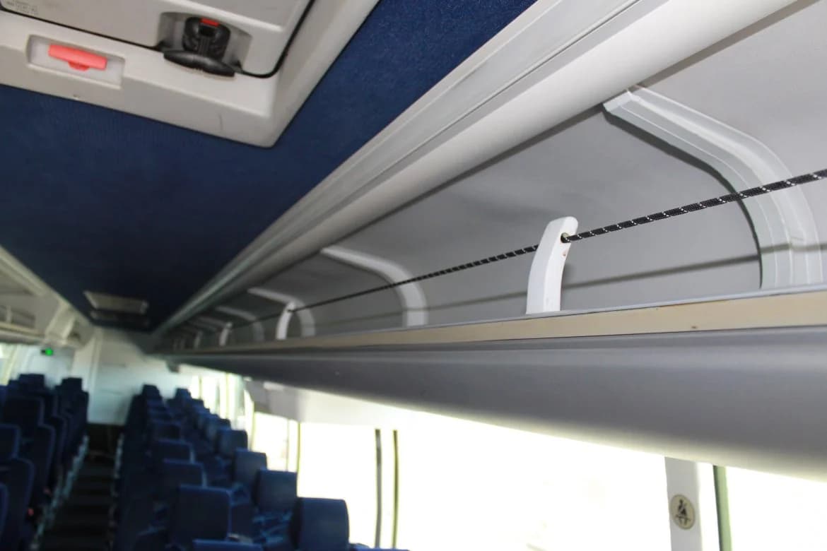 2013 Volvo 9700 ADA Coach Bus - Image 11