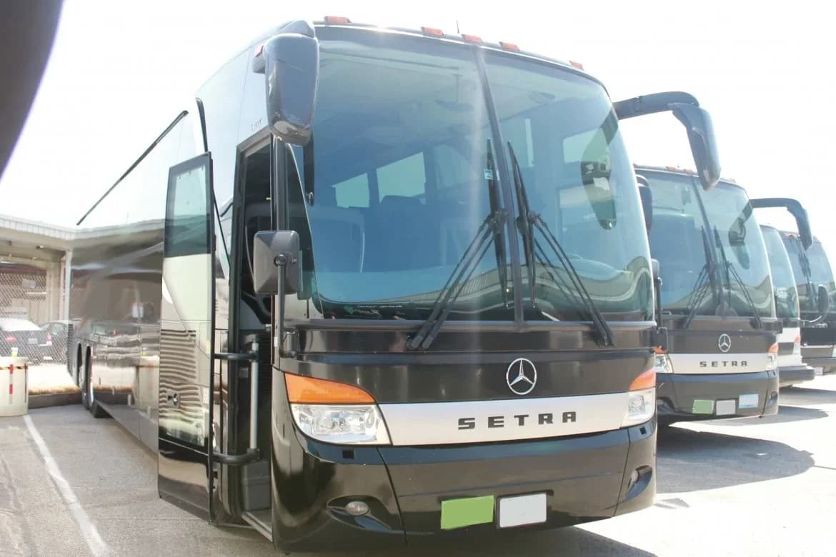 2011 Mercedes Benz Setra S417 Coach Bus - Image 3