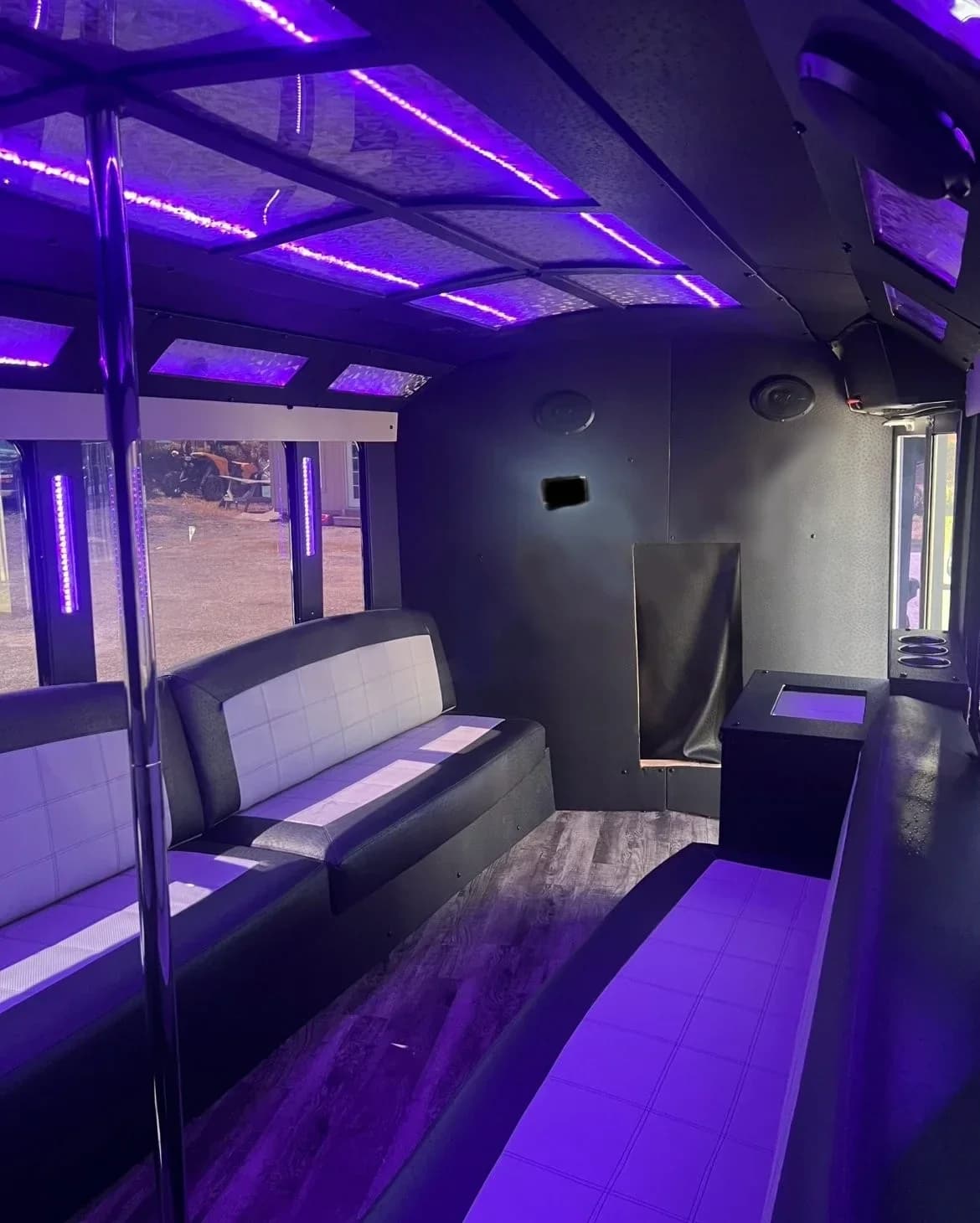 2013 Chevrolet Express Party Bus - Image 4