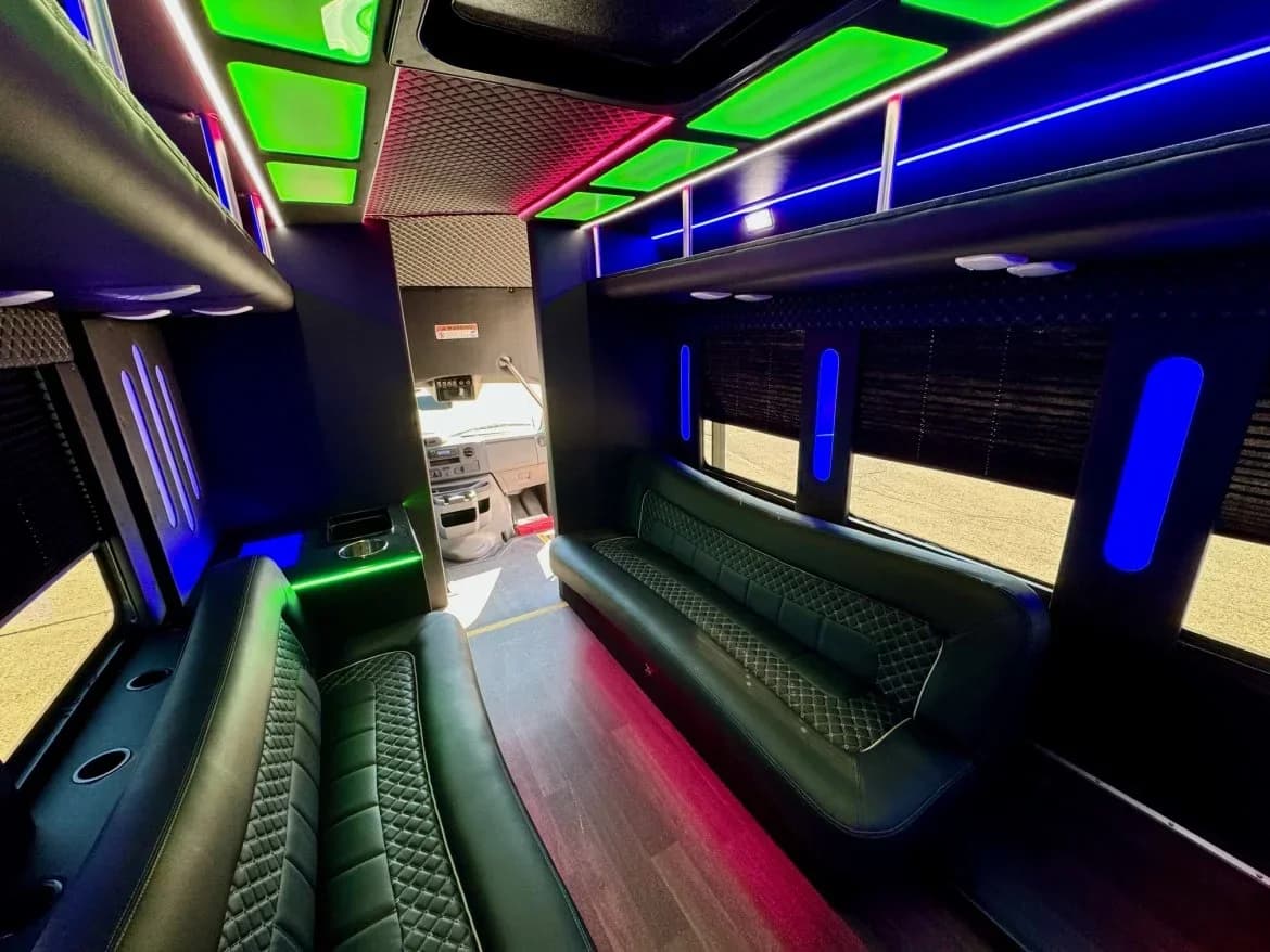 2023 Ford E450 Limo Bus - Image 9