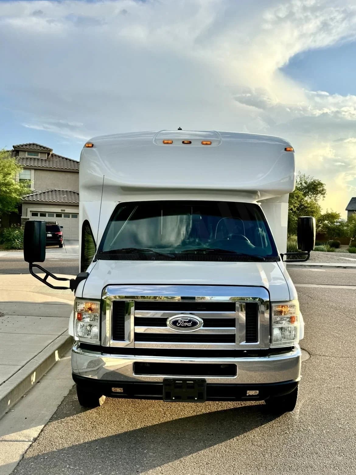 2016 Ford E450 Limo Bus - Image 2
